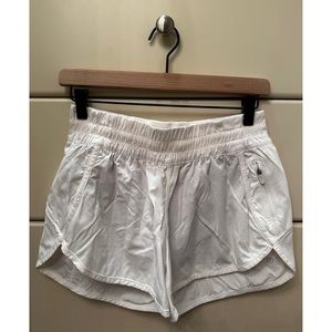 lululemon Tracker short, 4”